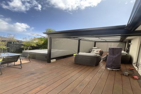 Photo of property in 12 Lamborn Drive, Papakura, 2110