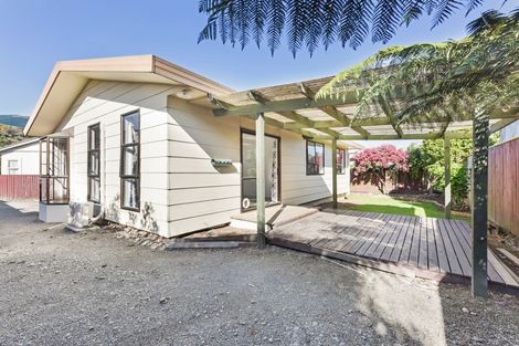 Photo of property in 14 Palm Avenue, Stoke, Nelson, 7011