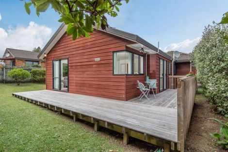 Photo of property in 2/55 Seaview Road, Glenfield, Auckland, 0629