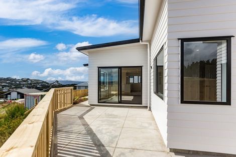 Photo of property in 9 Boeing Way, Newlands, 6037