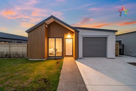 Photo of property in 8 Rotoiti Place, Paraparaumu, 5032