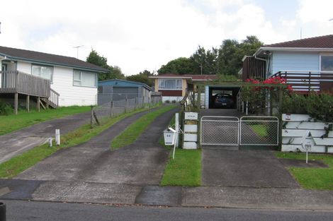 Photo of property in 22 Pipitea Place, Massey, Auckland, 0614