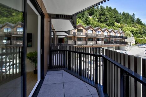 Photo of property in The Alex Apartments, 135u32b Hallenstein Street, Queenstown, 9300