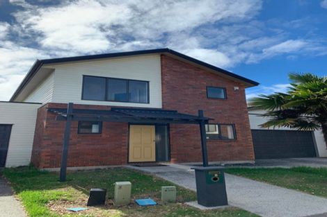 Photo of property in 16 Secoia Crescent, Mangere, Auckland, 2022