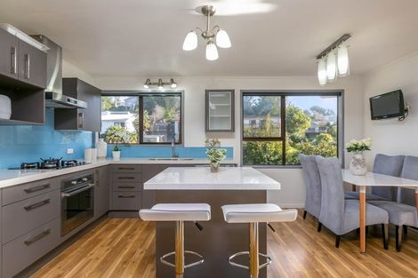 Photo of property in 69 Powrie Street, Glenfield, Auckland, 0629