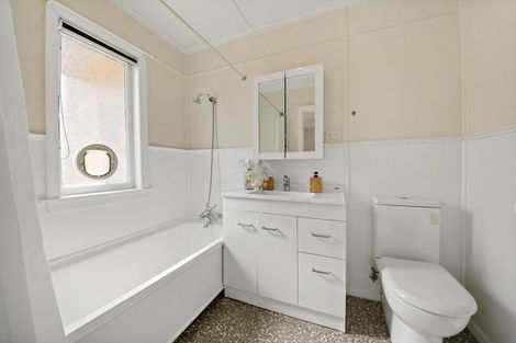 Photo of property in 2 Gibson Road, Tuakau, 2121