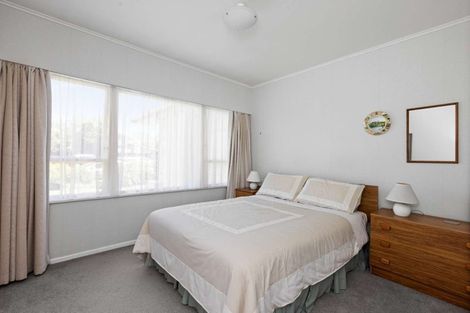 Photo of property in 49 Avondale Road, Taradale, Napier, 4112