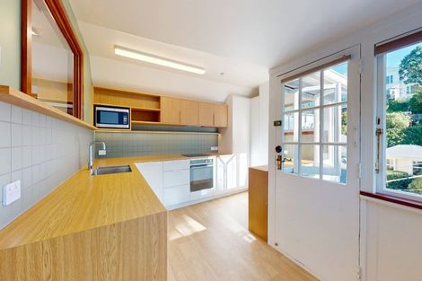 Photo of property in 29 Rawhiti Terrace, Kelburn, Wellington, 6012