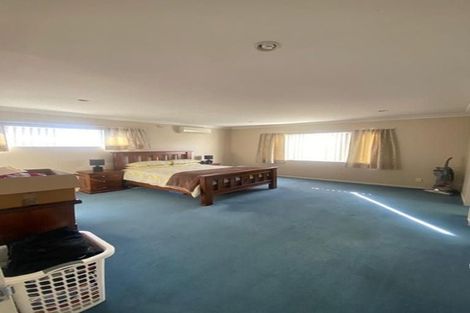 Photo of property in 3 Gendo Avenue, Henderson, Auckland, 0612