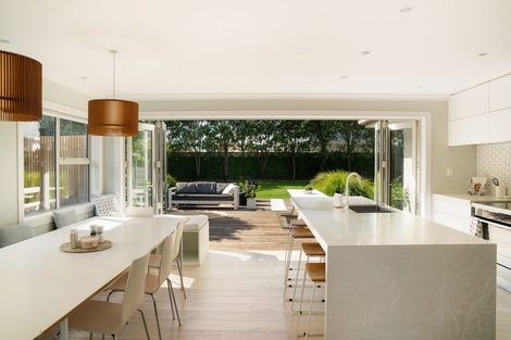 Photo of property in 11 Lee Street, Mount Maunganui, 3116