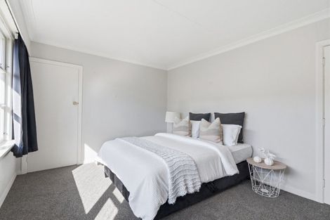 Photo of property in 11 Pioneer Crescent, Helensburgh, Dunedin, 9010