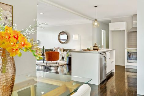 Photo of property in 1 Huia Road, Titirangi, Auckland, 0604