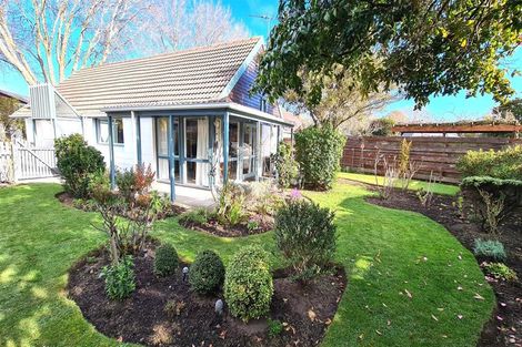 Photo of property in 4 Egmont Place, Bishopdale, Christchurch, 8051