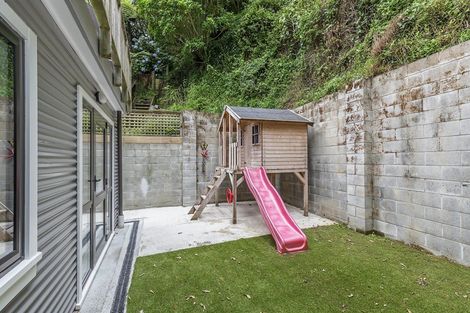 Photo of property in 10/162u Aro Street, Aro Valley, Wellington, 6021