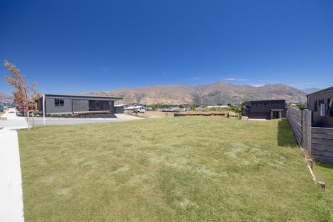 Photo of property in 49 Farrant Drive, Wanaka, 9305
