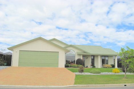 Photo of property in 13 Welsford Street, Woodend, 7610
