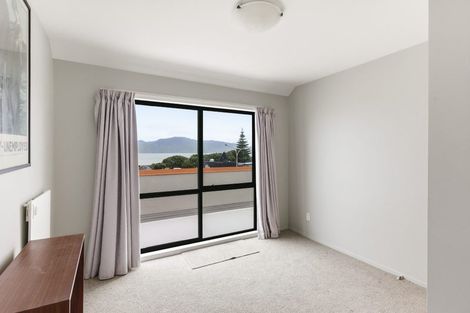 Photo of property in 3b/25 Maclean Street, Paraparaumu Beach, Paraparaumu, 5032