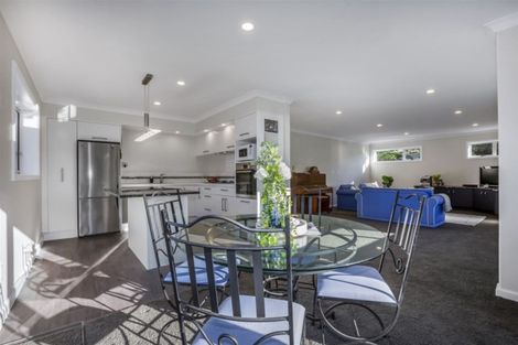 Photo of property in 68a Kahu Road, Paremata, Porirua, 5024