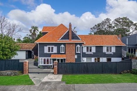 Photo of property in 38a/1 Norwood Road, Bayswater, Auckland, 0622
