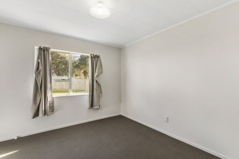 Photo of property in 2/8 Helena Street, Massey, Auckland, 0614