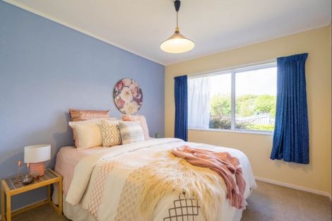Photo of property in 137 Langdale Avenue, Paraparaumu, 5032