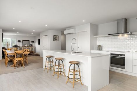 Photo of property in 49ra Oceana Drive, Welcome Bay, Tauranga, 3175