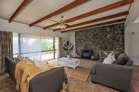 Photo of property in 15 Kirkcaldy Place, Flaxmere, Hastings, 4120