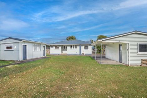 Photo of property in 24 Carlisle Street, Levin, 5510