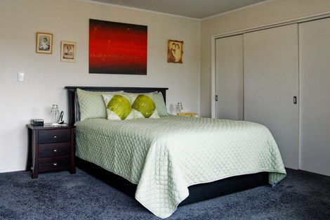 Photo of property in 1 Tamarisk Drive, Riversdale Beach, Masterton, 5872