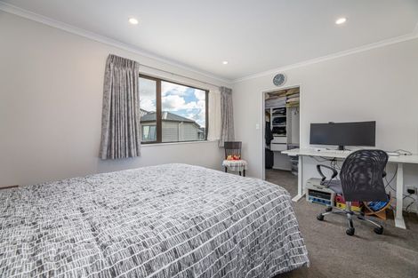 Photo of property in 73a Granville Drive, Massey, Auckland, 0614