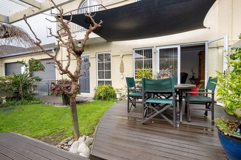 Photo of property in 2/102 Southampton Street West, Hastings, 4122