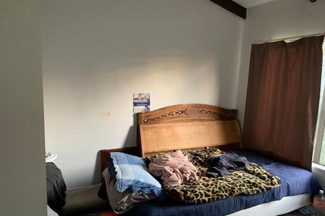 Photo of property in 7 Craigbank Avenue, New Lynn, Auckland, 0600