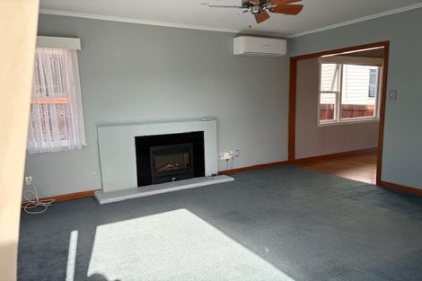Photo of property in 15 Dakota Avenue, Beach Haven, Auckland, 0626