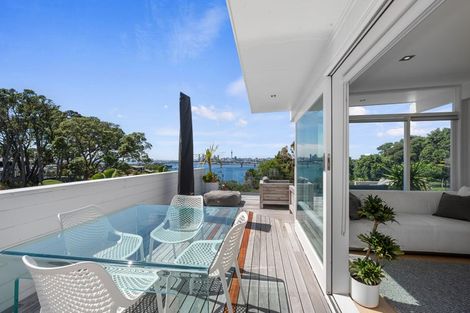 Photo of property in 24 Bridge View Road, Birkenhead, Auckland, 0626