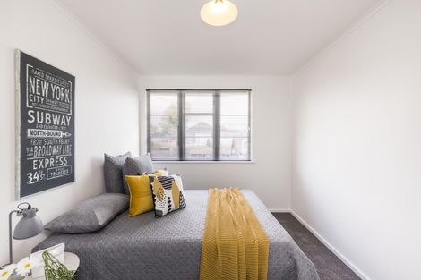 Photo of property in 2 Avon Terrace, Roslyn, Palmerston North, 4414
