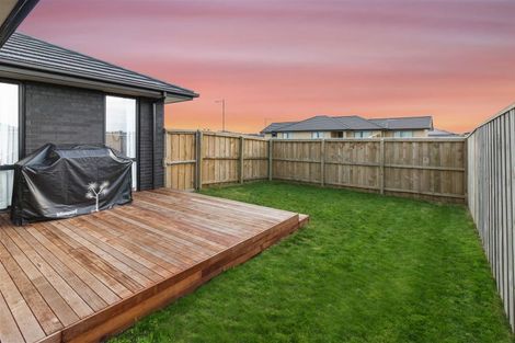 Photo of property in 11 Broadway Parade, Rolleston, 7615