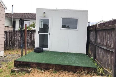 Photo of property in 61 Hassan Drive, Massey, Auckland, 0614