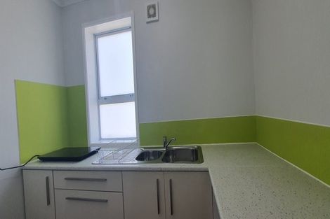 Photo of property in 62 Taylor Terrace, Tawa, Wellington, 5028