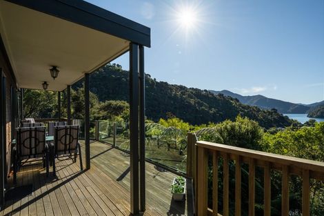 Photo of property in 29 Manuka Drive, Ngakuta Bay, Picton, 7281