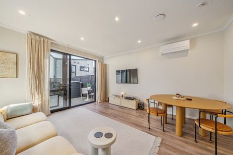 Photo of property in 18 Joseph Bolton Crescent, Wallaceville, Upper Hutt, 5018