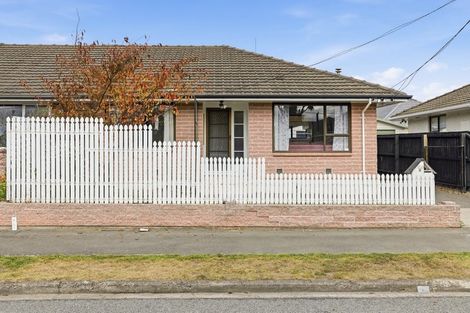 Photo of property in 4 Ontario Place, Wainoni, Christchurch, 8061