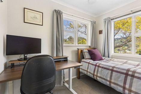 Photo of property in 21 Cecil Road, Tawa, Wellington, 5028