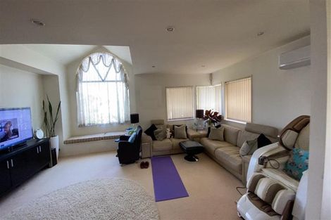 Photo of property in 42 Manutara Avenue, Forrest Hill, Auckland, 0620