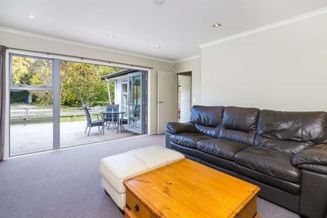 Photo of property in 253 Mapara Road, Acacia Bay, Taupo, 3385