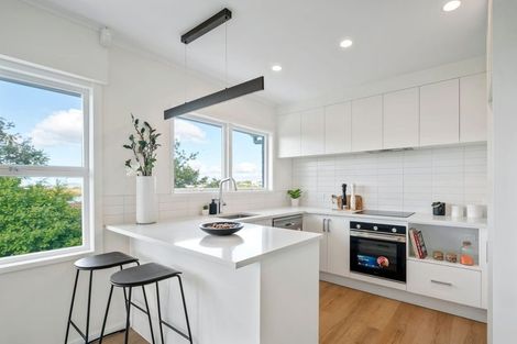 Photo of property in 112b Roberts Road, Te Atatu South, Auckland, 0610