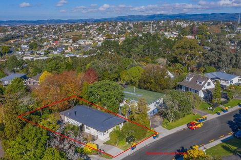 Photo of property in 24 Cyclarama Crescent, Massey, Auckland, 0614