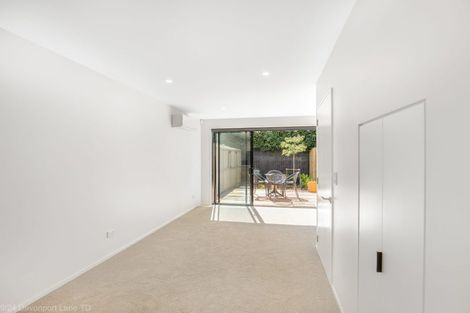 Photo of property in 9/24 Devonport Lane, St Albans, Christchurch, 8014