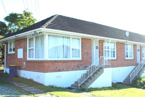 Photo of property in 61 Ocean View Road, Hillcrest, Auckland, 0627