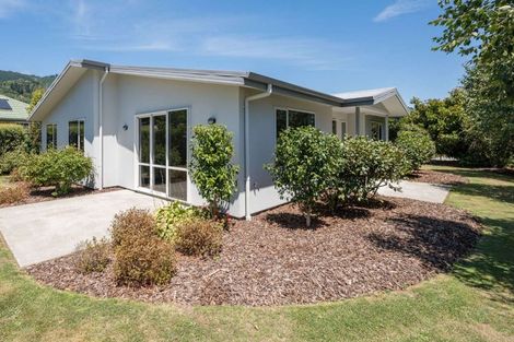 Photo of property in 21 Hart Road, Richmond, 7020