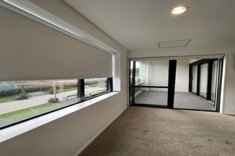 Photo of property in Apollo Apartments, 201/46 Rosedale Road, Rosedale, Auckland, 0632